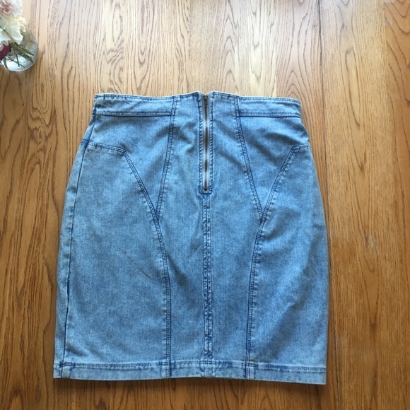 Acid Wash Denim 80’s Style Pencil Skirt - Picture 2 of 4